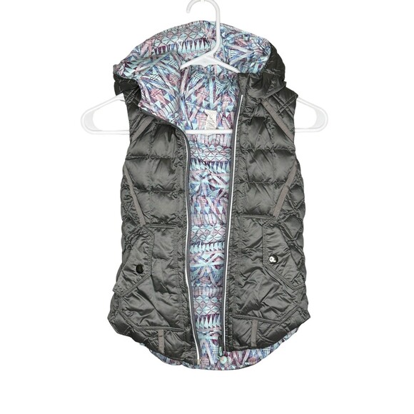Ivivva by Lululemon Hooded Reversible Goose Down Puffer Vest Size 6 - Picture 3 of 5